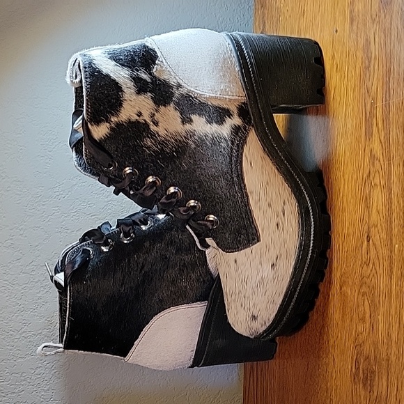 2 pairs of wmns boots - Picture 2 of 11